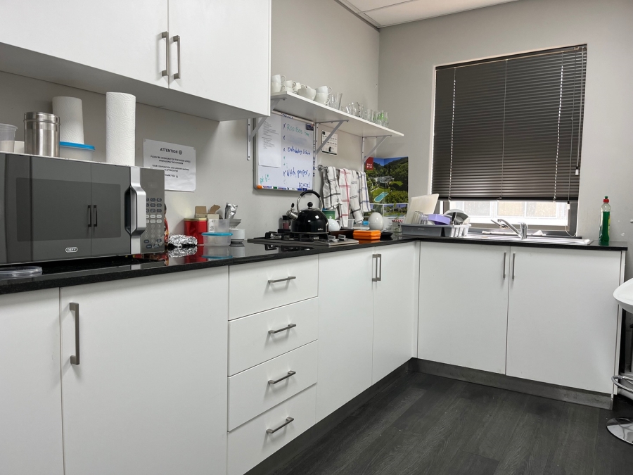 To Let commercial Property for Rent in Kenilworth Western Cape